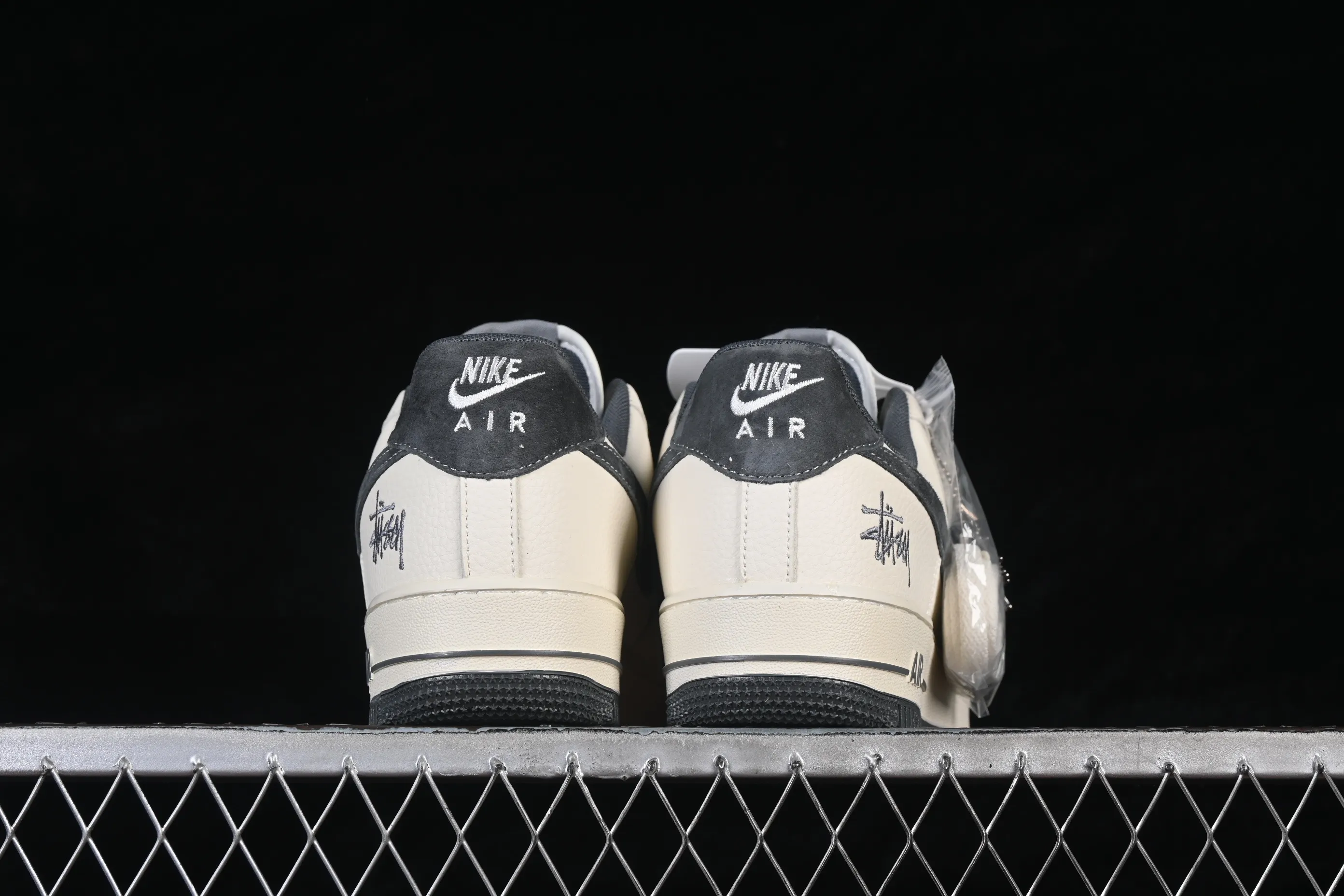 All Categories Nk Air Force 1 Air Force Series Nk Air Force 1 Low Air Force Low Nike Air Force 1'07 Low Beige White Black Air Force One Low Casual Shoes DN1688-814